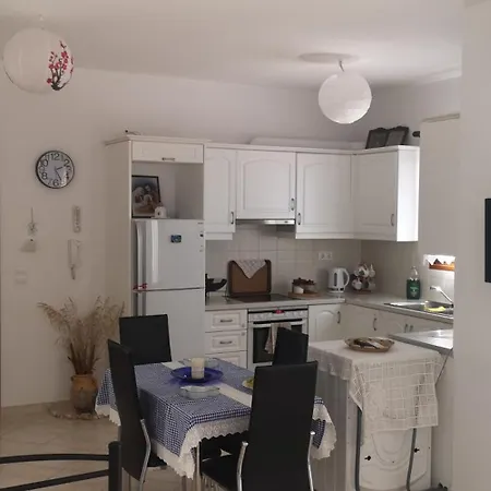 Apartment Sunday's Naxos City